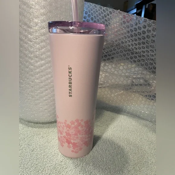 Starbucks cherry blossom - Picture 2 of 6